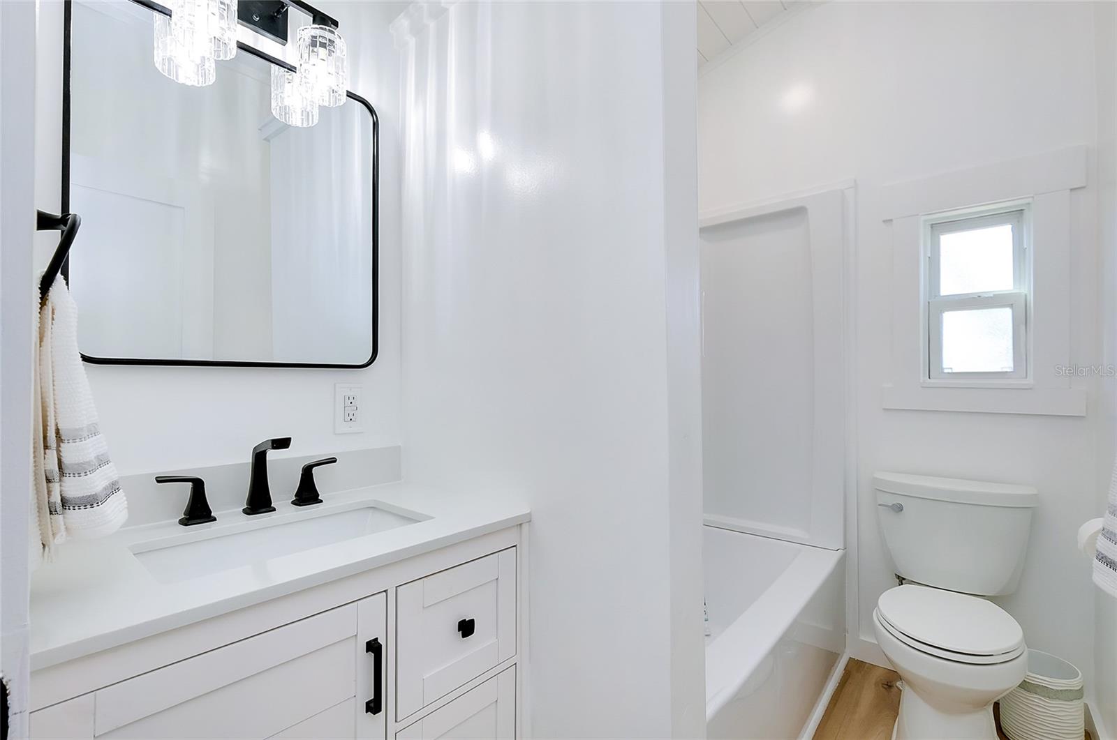 Image 26 of 68 For 408 Hatchett Creek Road