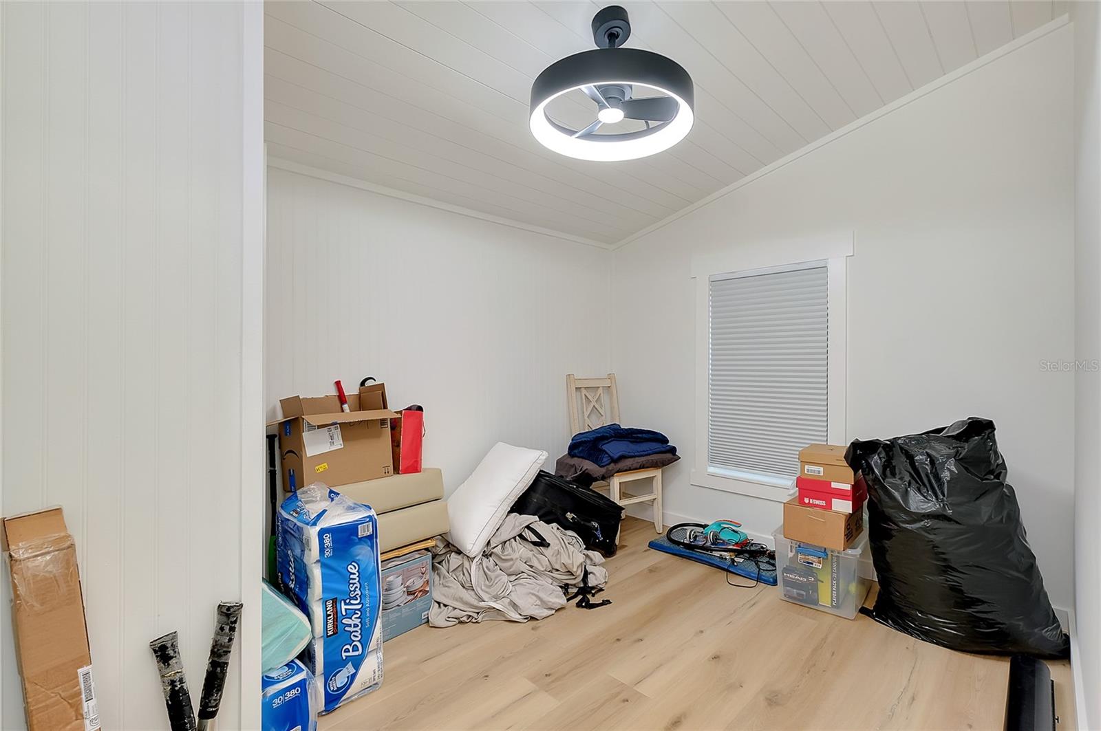 Image 28 of 68 For 408 Hatchett Creek Road