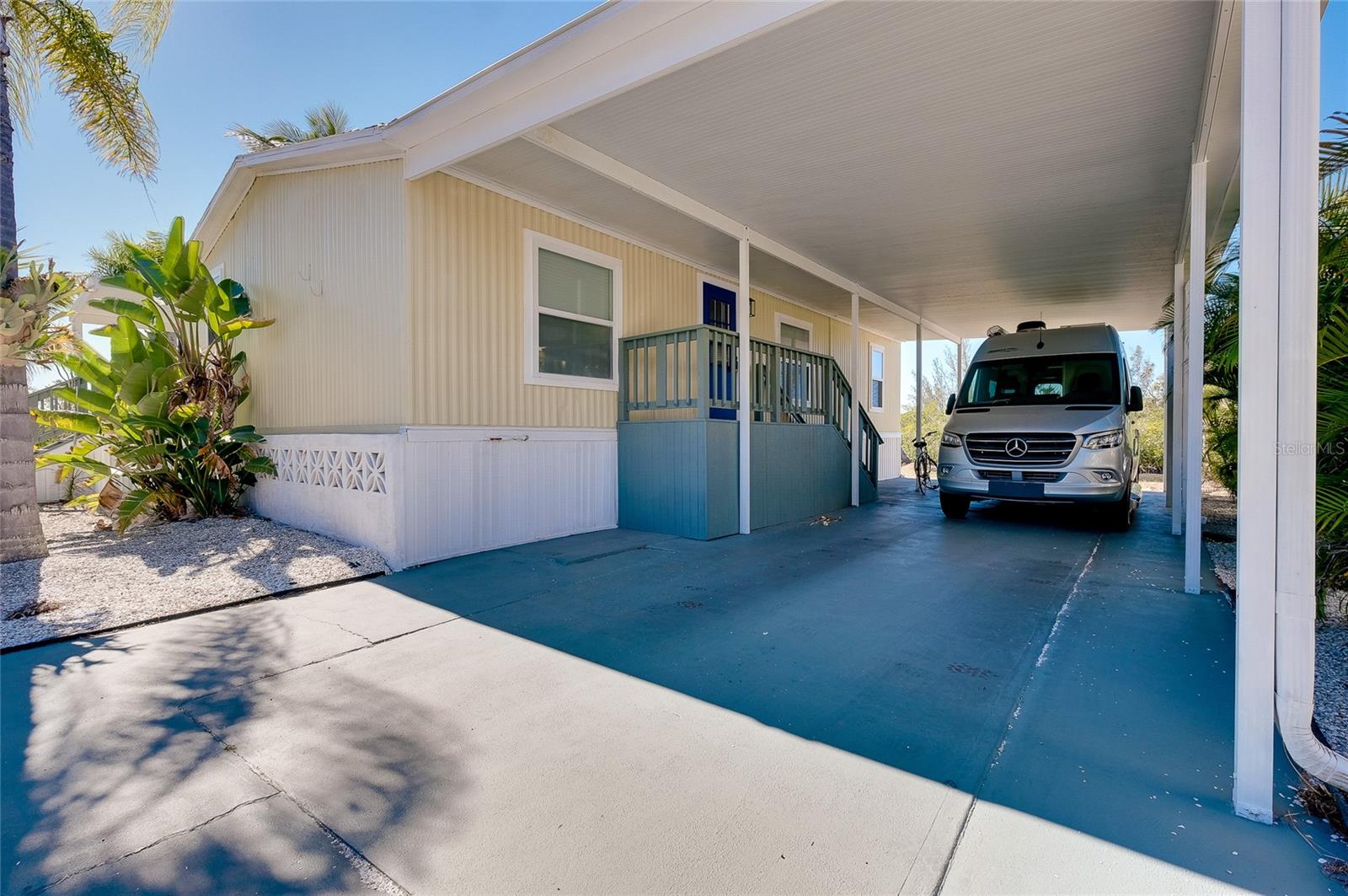 Image 34 of 68 For 408 Hatchett Creek Road