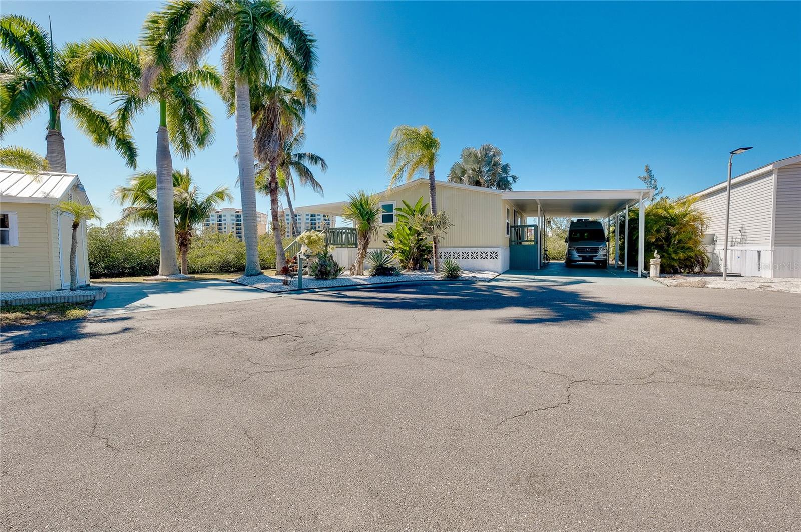 Image 50 of 68 For 408 Hatchett Creek Road