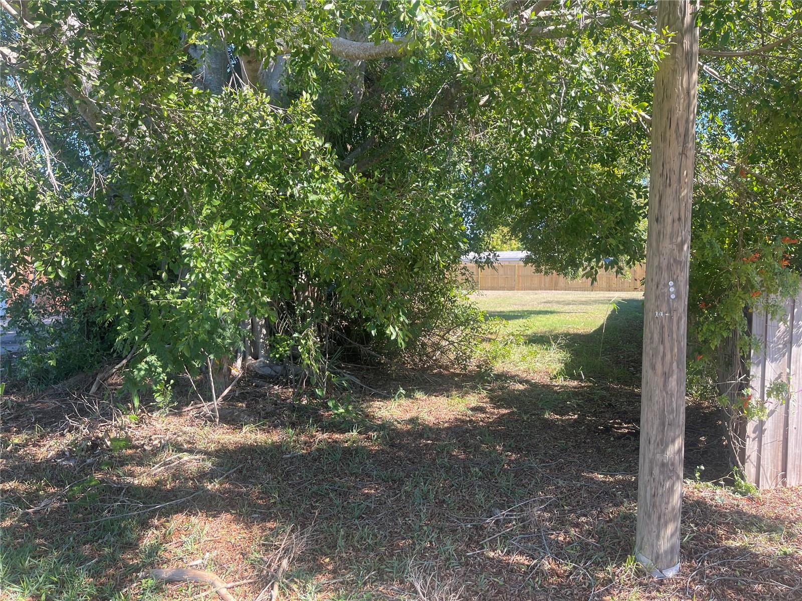 Image 2 of 4 For 108 River Boulevard N