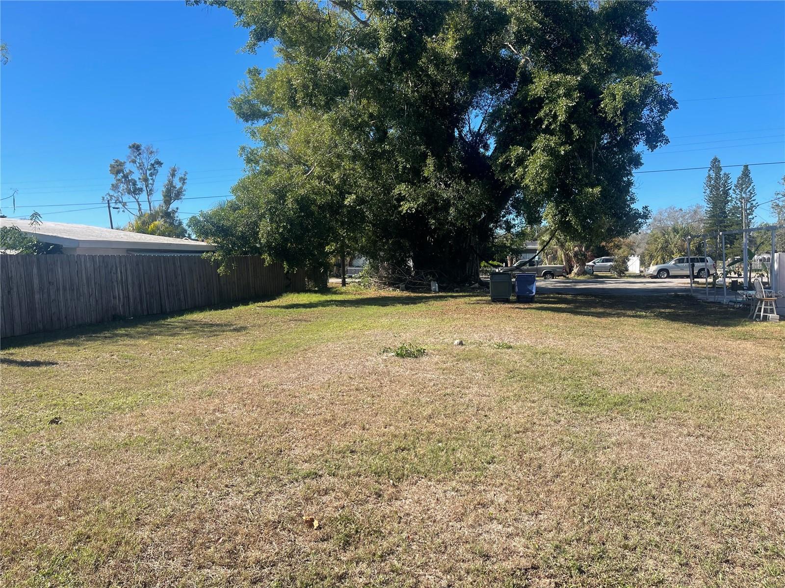 Image 4 of 4 For 108 River Boulevard N