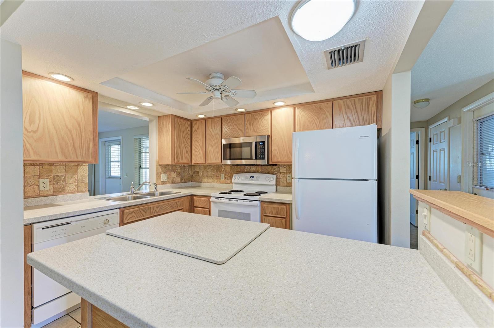 Image 13 of 64 For 460 Grant Road