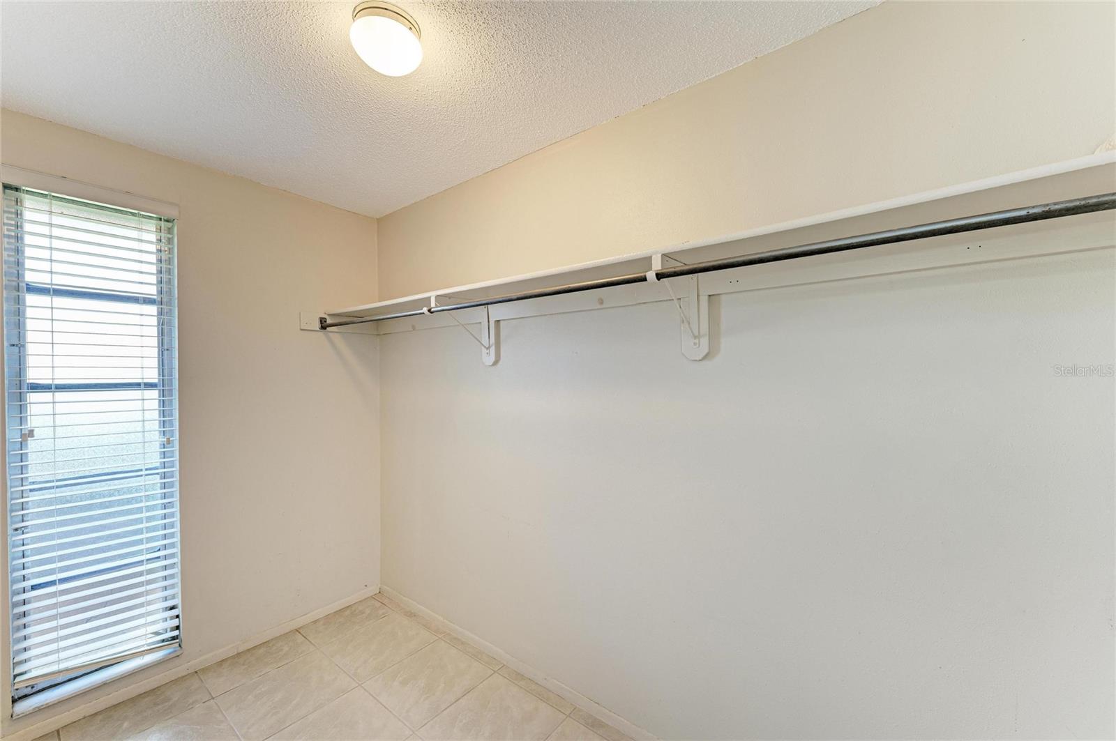 Image 28 of 64 For 460 Grant Road