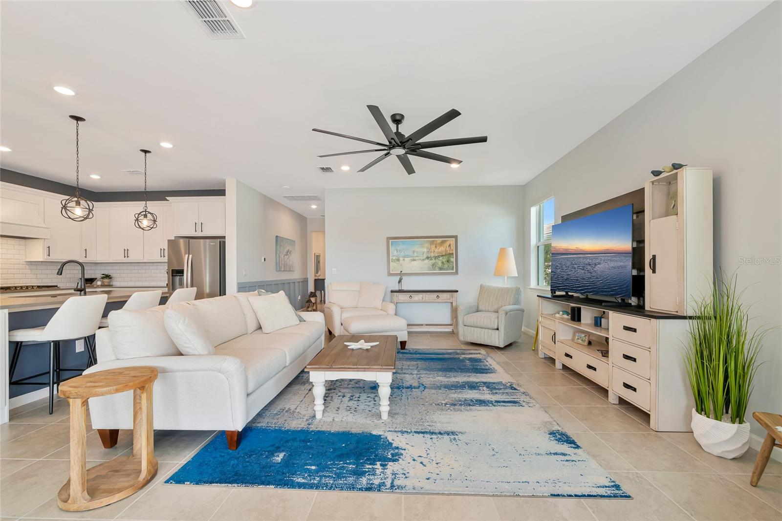 Image 13 of 74 For 10317 Sun Isle Drive