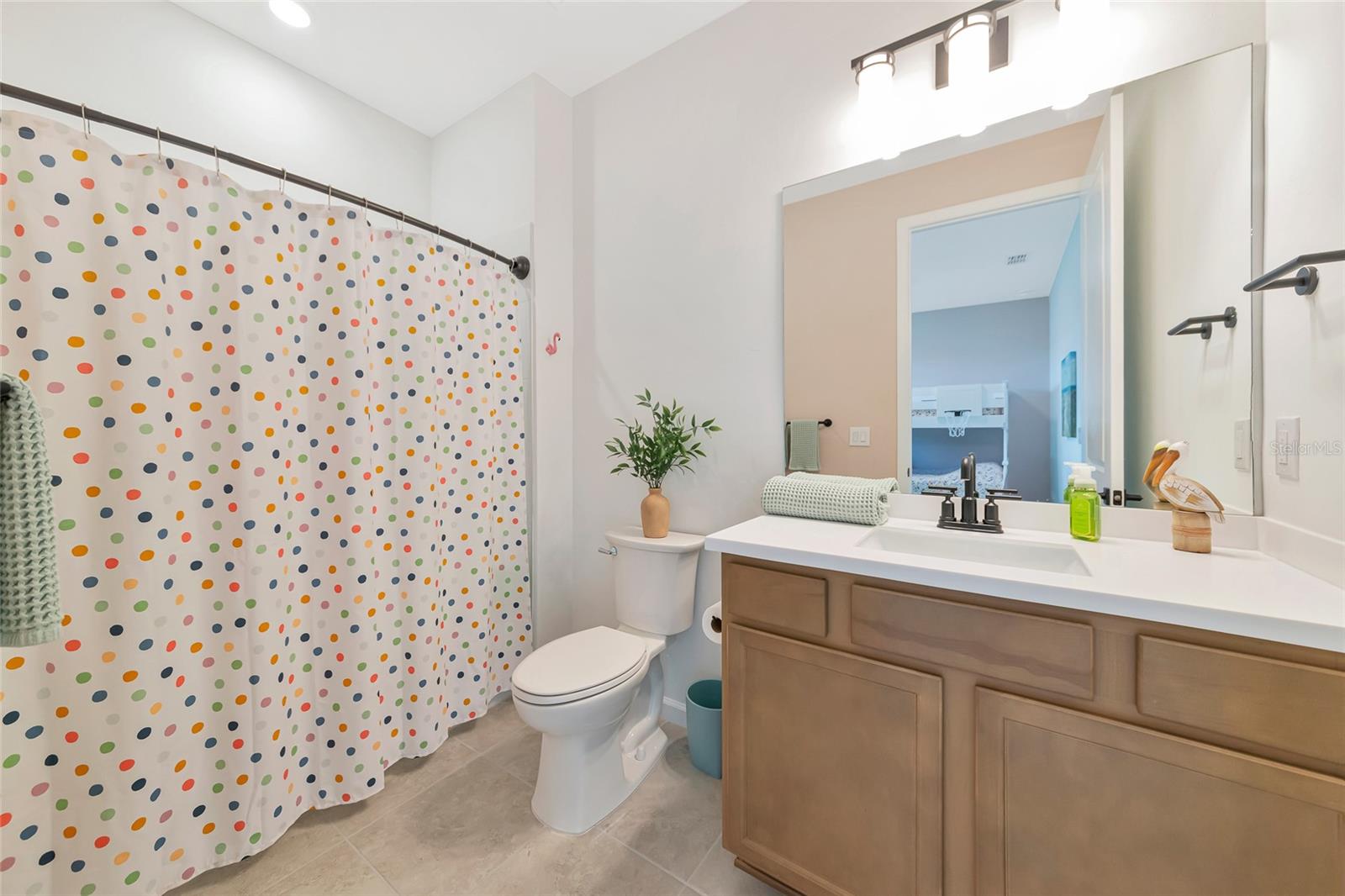 Image 31 of 74 For 10317 Sun Isle Drive