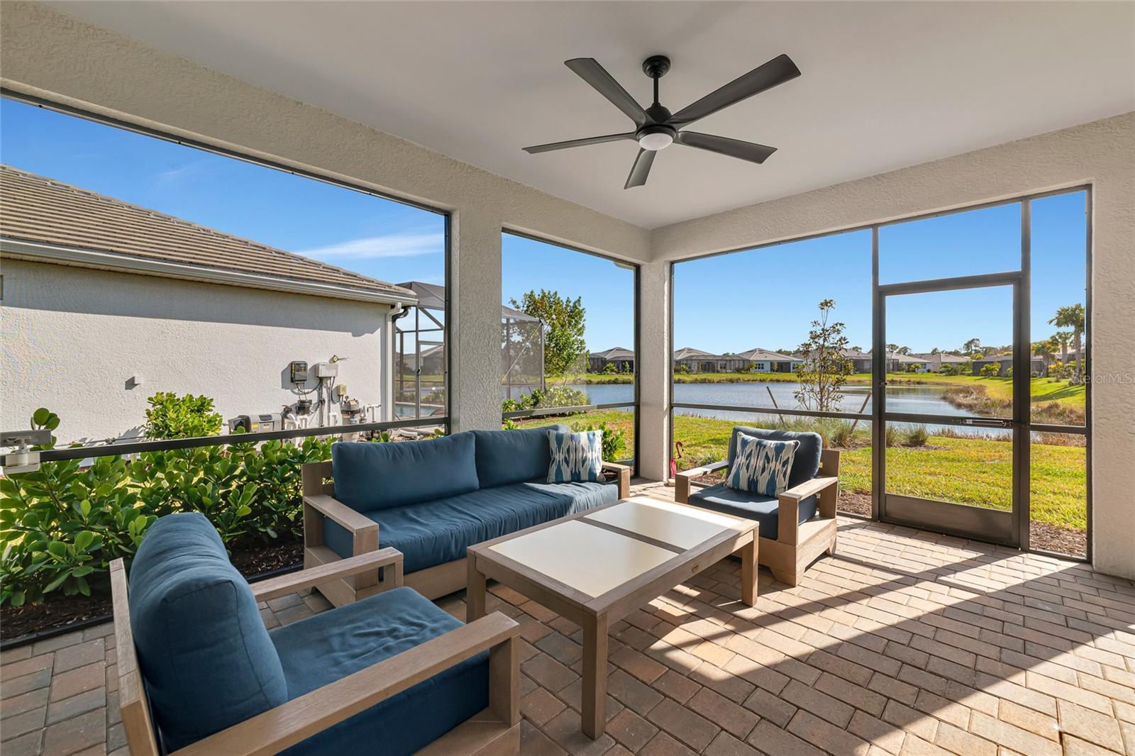 Image 4 of 74 For 10317 Sun Isle Drive