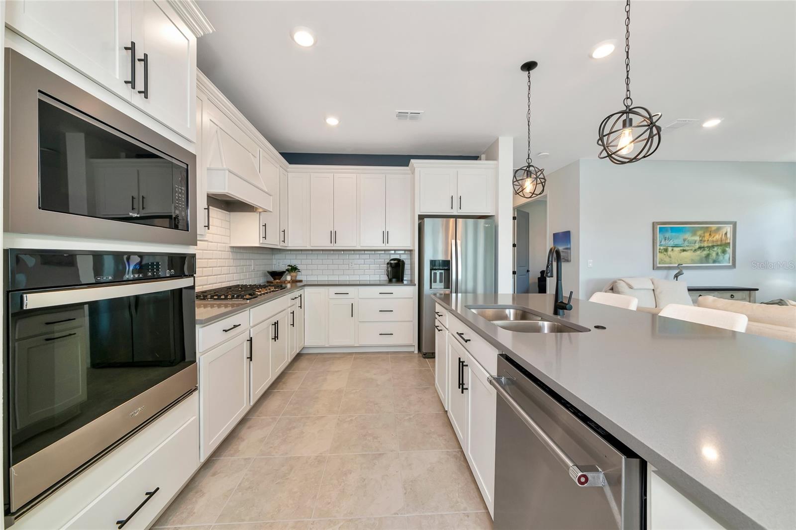 Image 6 of 74 For 10317 Sun Isle Drive