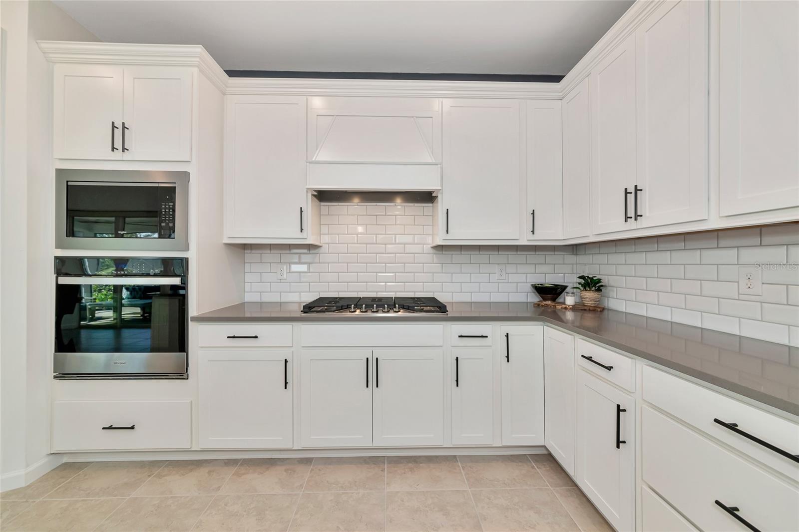 Image 7 of 74 For 10317 Sun Isle Drive