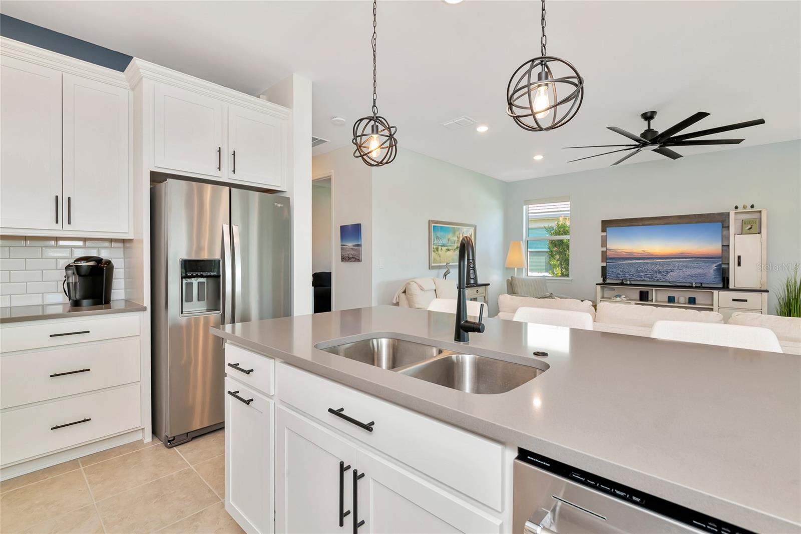 Image 8 of 74 For 10317 Sun Isle Drive