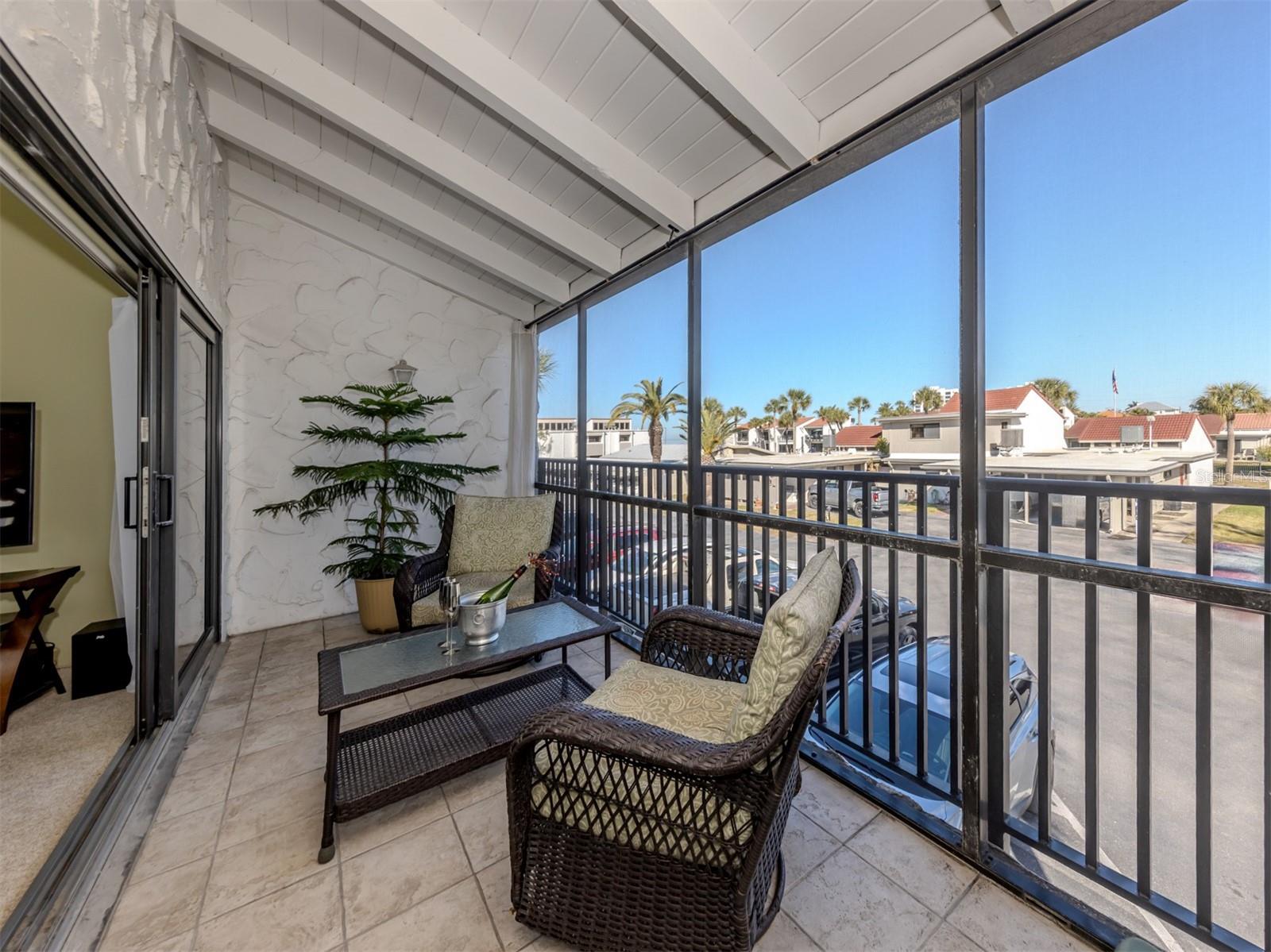 Image 22 of 59 For 500 Park Boulevard 107