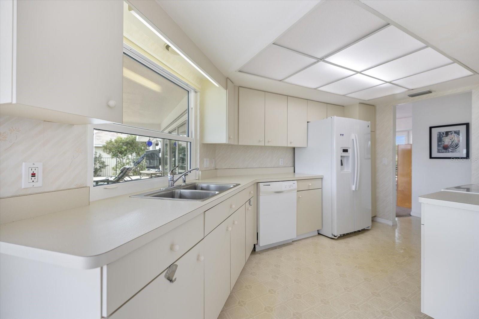 Image 14 of 48 For 367 Ardenwood Drive