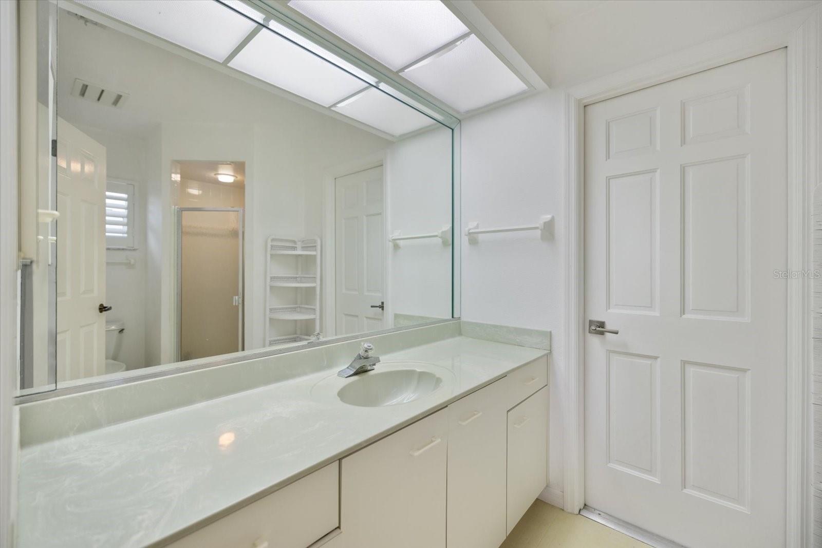 Image 22 of 48 For 367 Ardenwood Drive