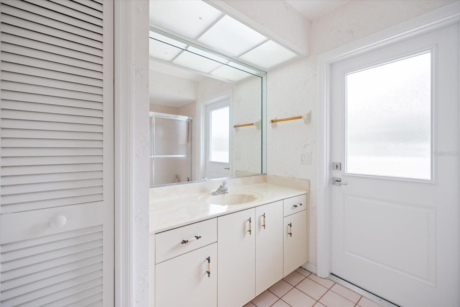 Image 30 of 48 For 367 Ardenwood Drive