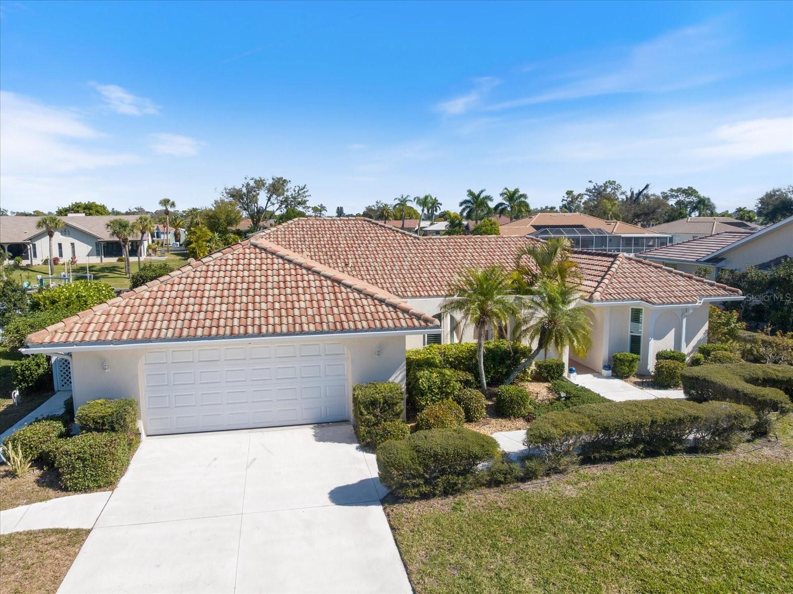 Image 6 of 48 For 367 Ardenwood Drive