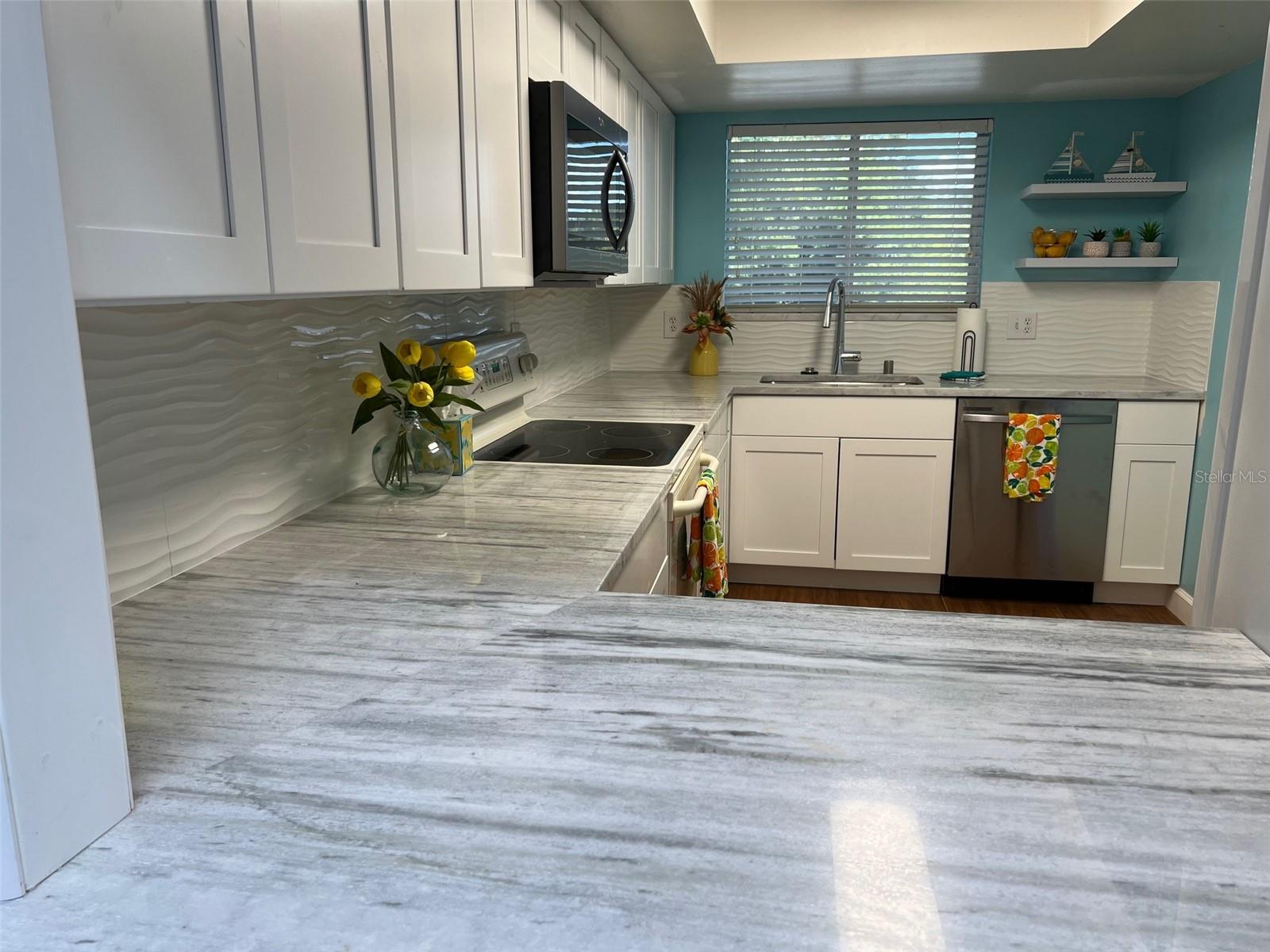 Image 4 of 16 For 259 Fenwick Drive 34