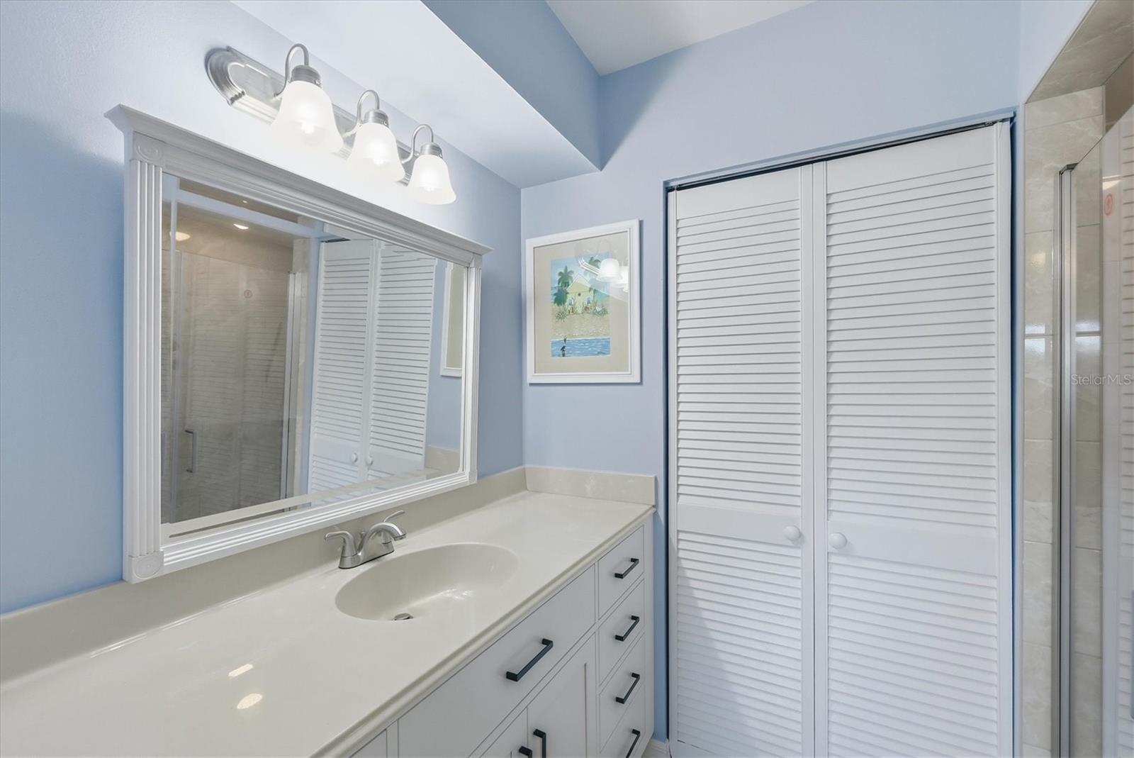 Image 17 of 53 For 621 Fair Winds Drive 621