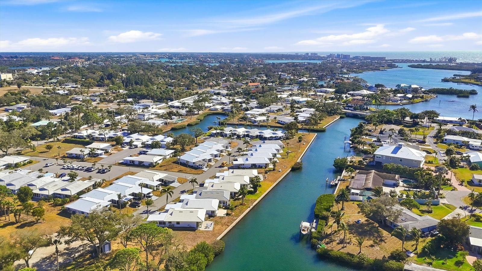 Image 40 of 53 For 621 Fair Winds Drive 621