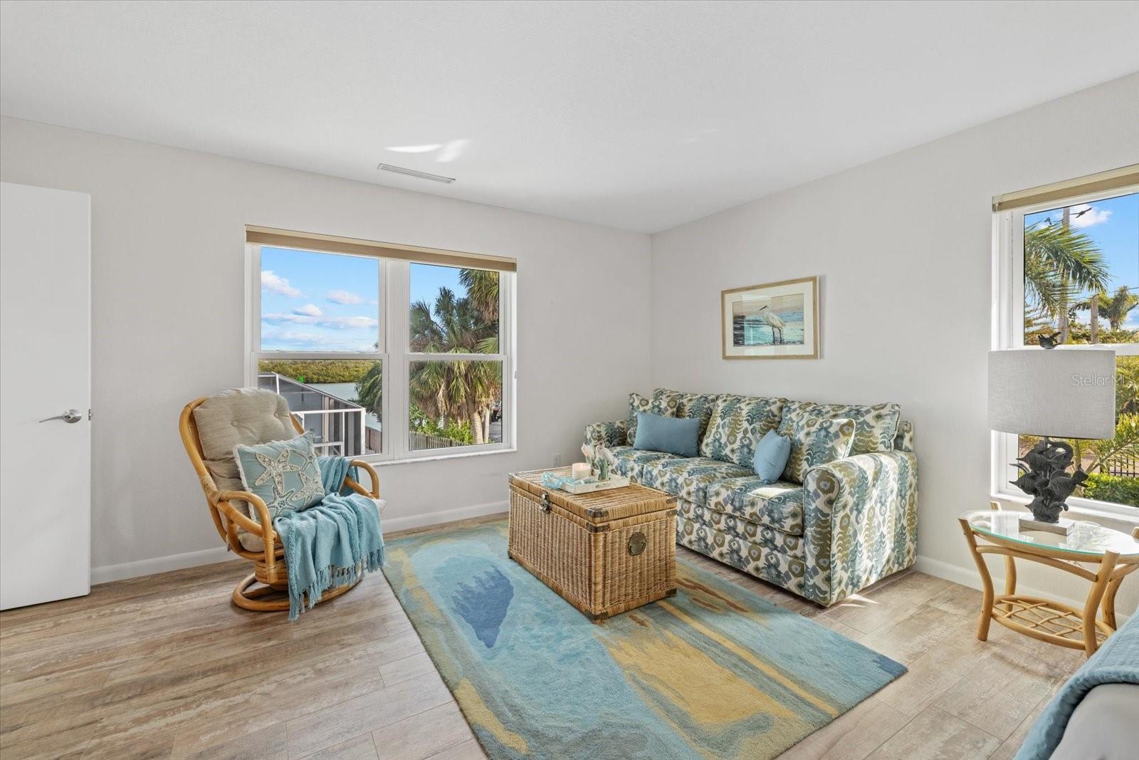 Image 27 of 73 For 611 Casey Key Road