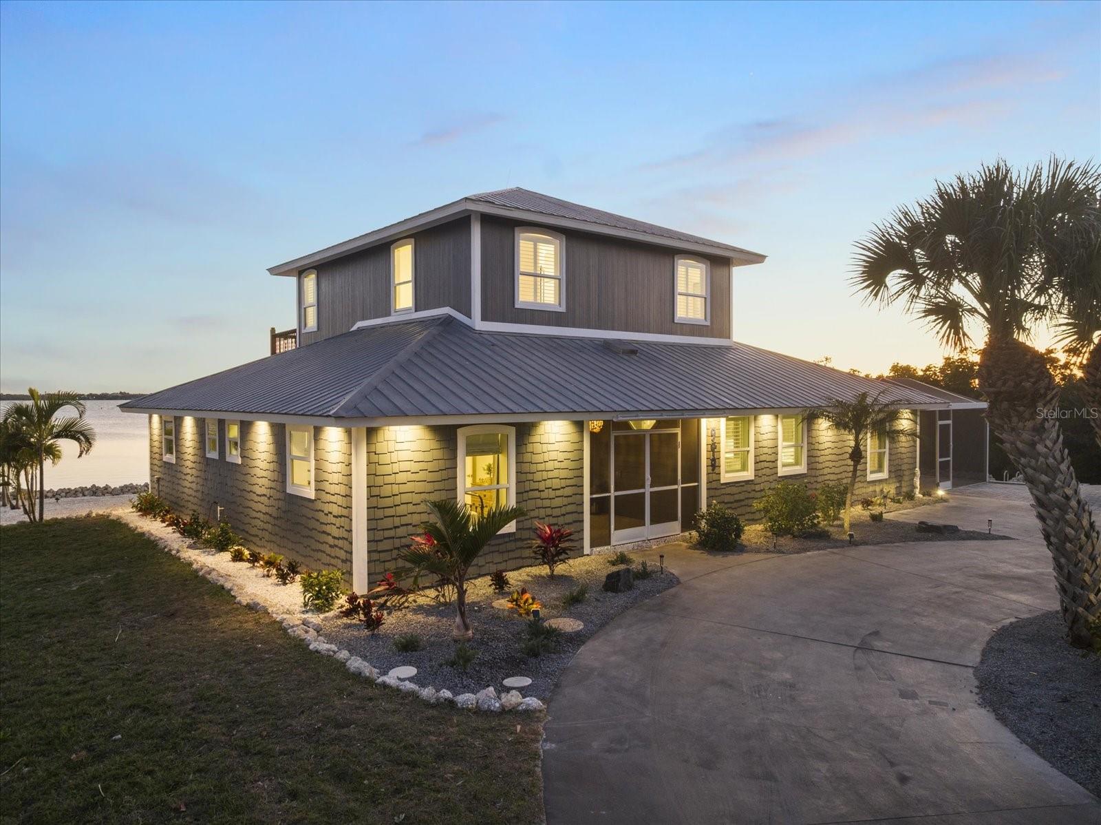 Details for 949 Suncrest Lane, ENGLEWOOD, FL 34223