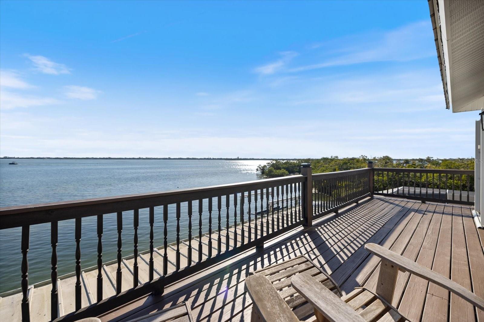 Image 20 of 77 For 949 Suncrest Lane