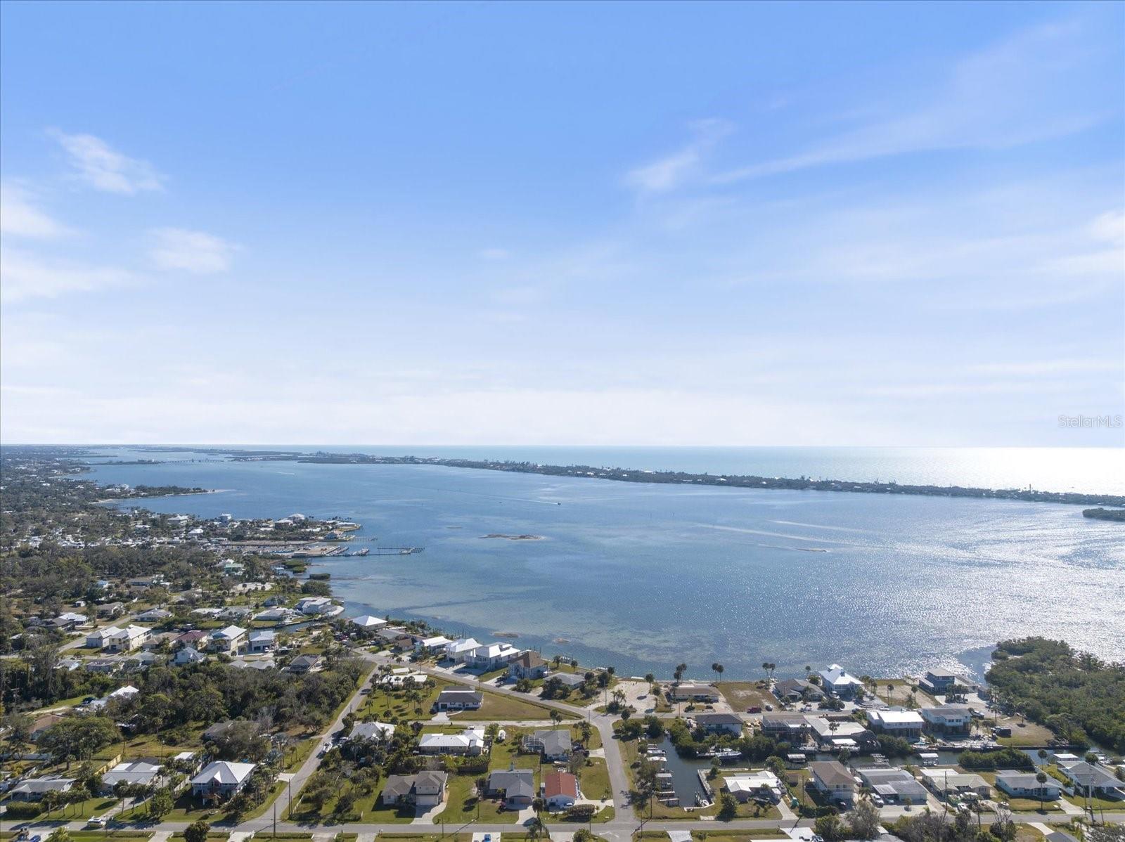 Image 52 of 77 For 949 Suncrest Lane