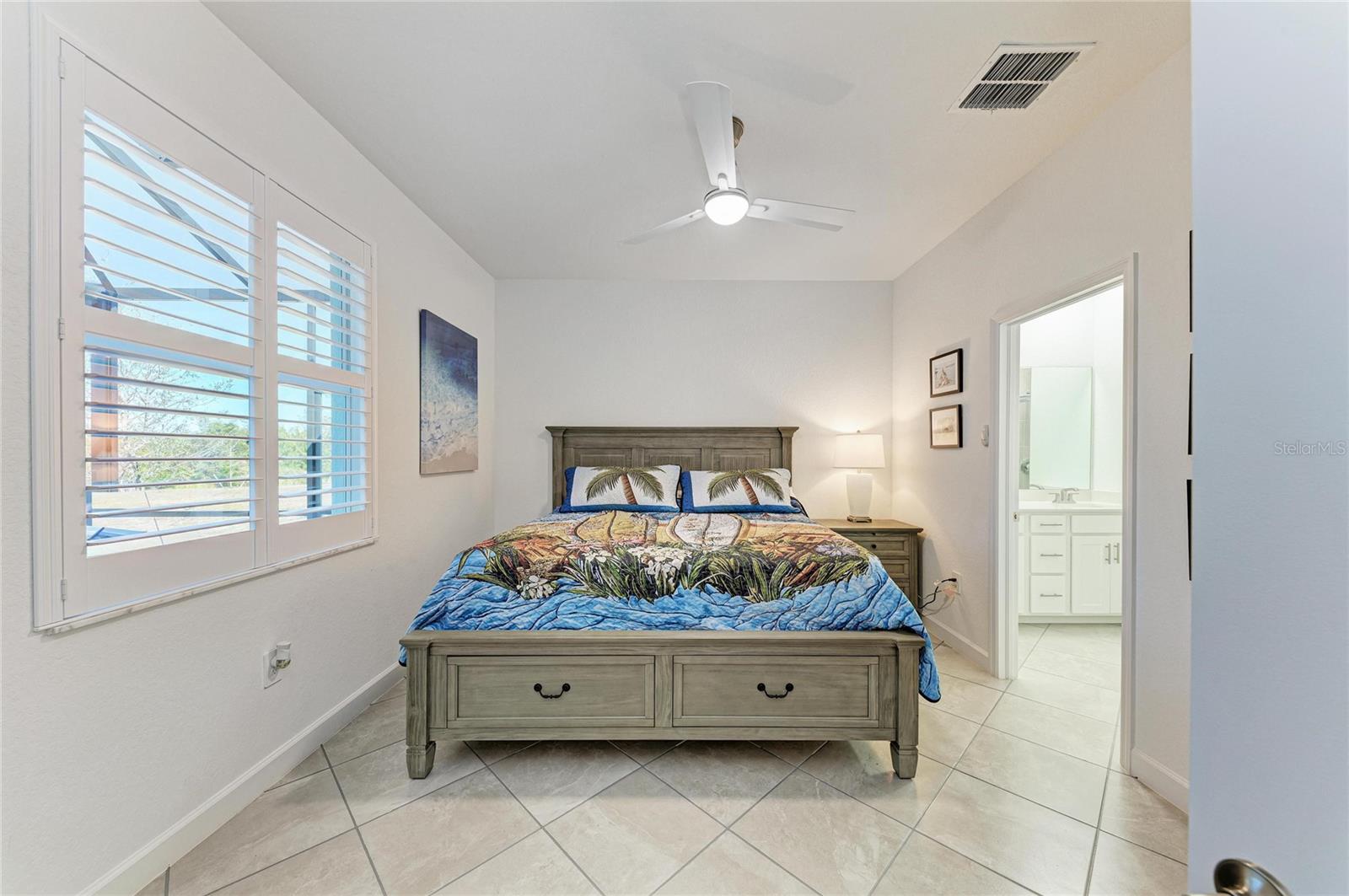 Image 37 of 94 For 8613 Seasalt Loop