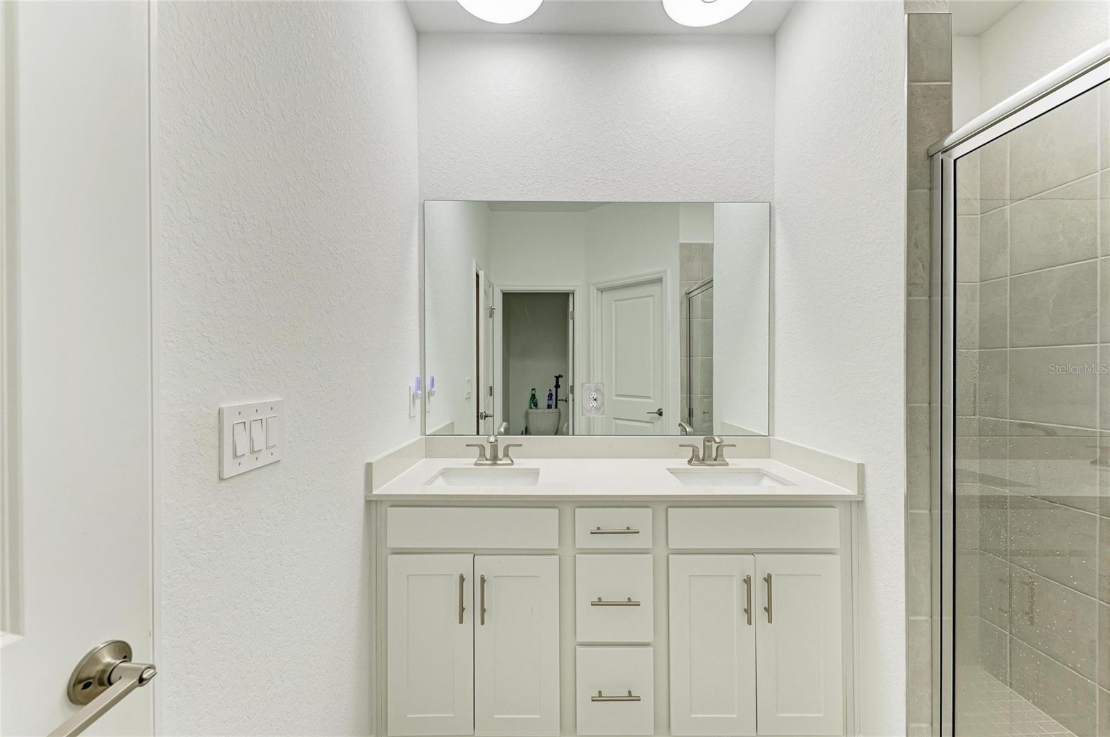 Image 42 of 94 For 8613 Seasalt Loop