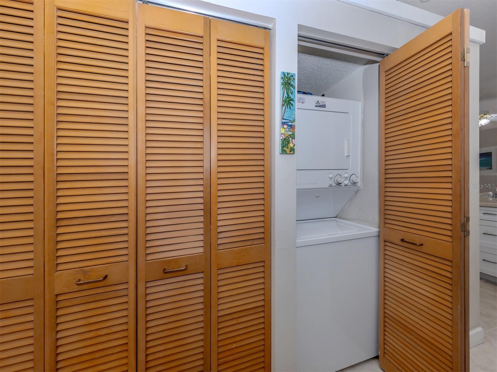 Image 20 of 57 For 1027 Capri Isles Boulevard 20