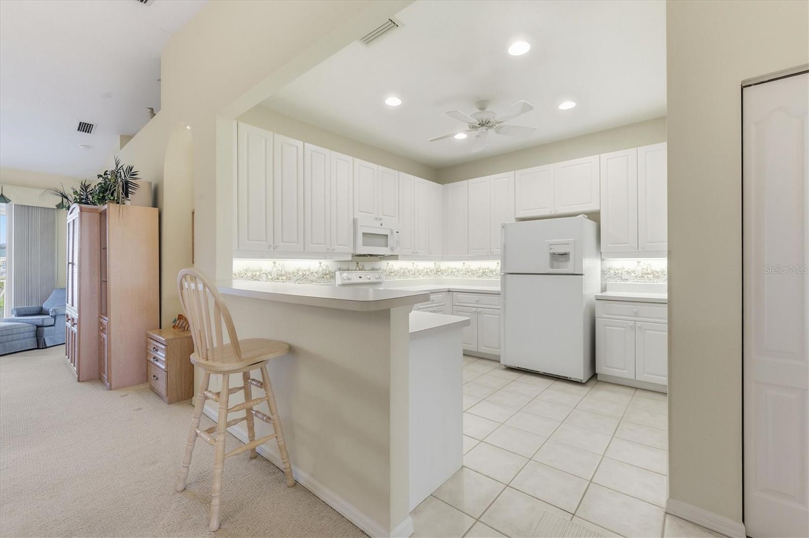 Image 12 of 63 For 404 Gondola Park Drive 404