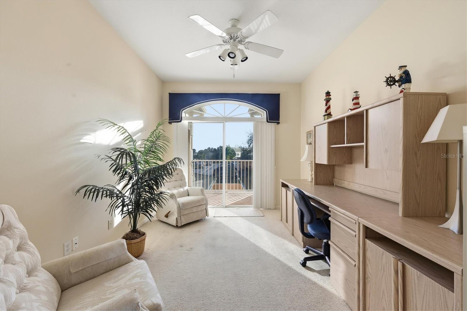 Image 15 of 63 For 404 Gondola Park Drive 404