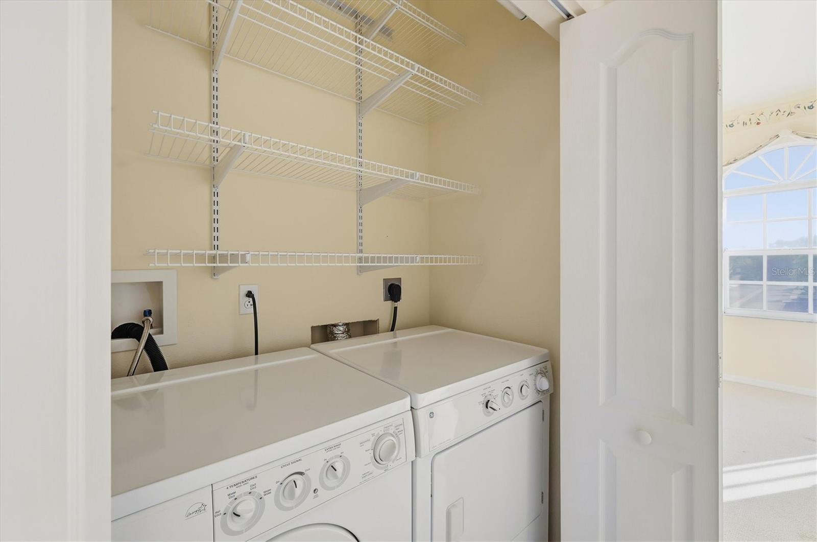 Image 28 of 63 For 404 Gondola Park Drive 404