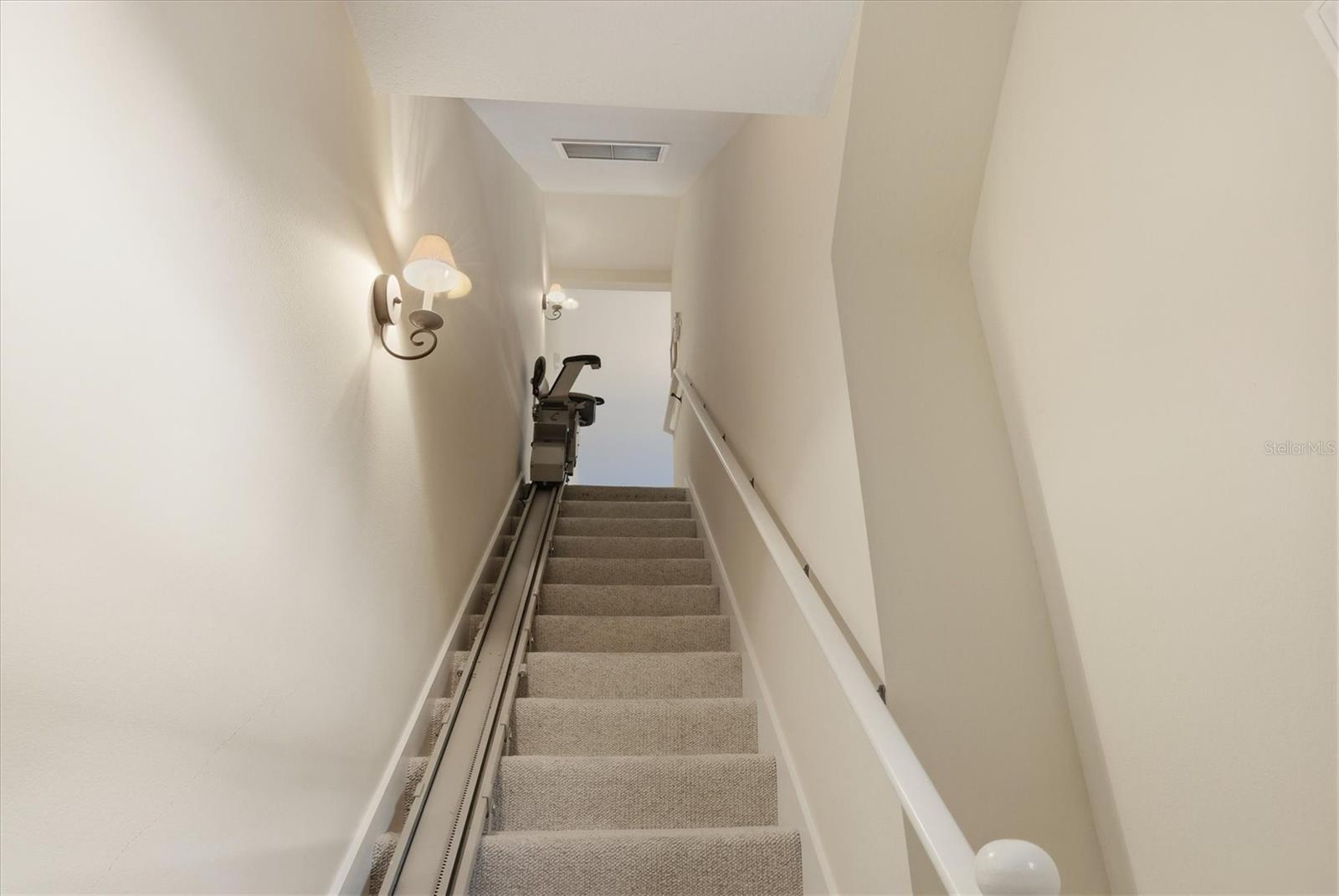 Image 29 of 63 For 404 Gondola Park Drive 404