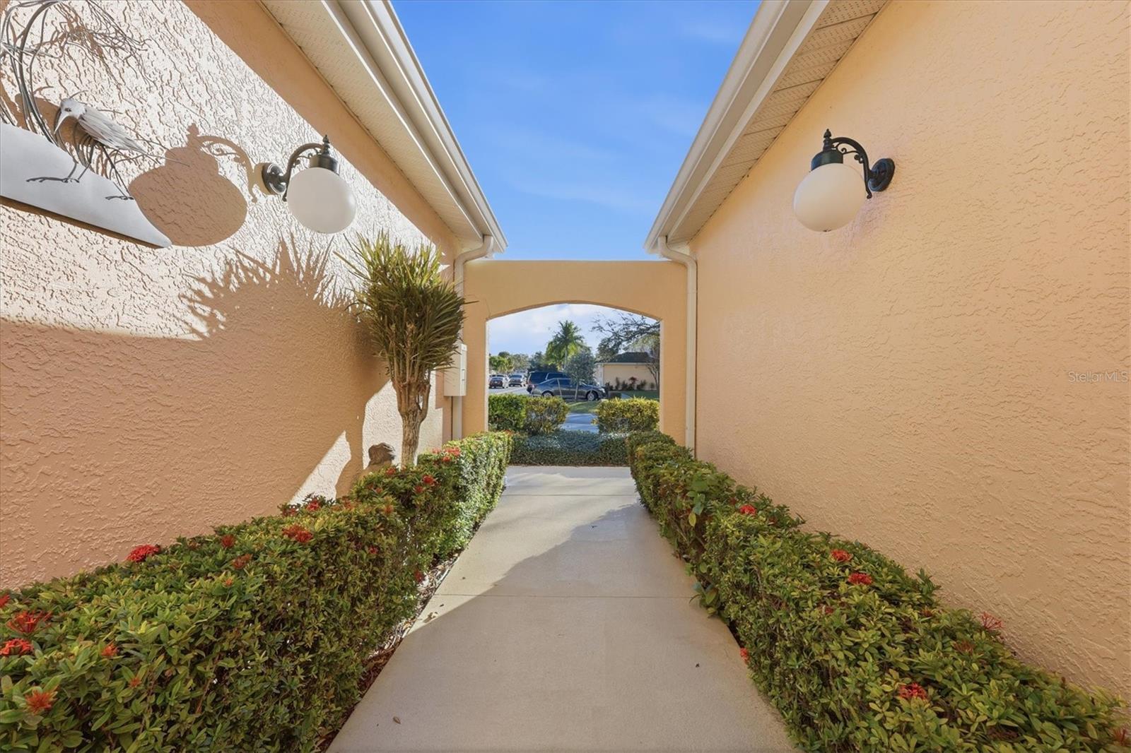 Image 39 of 63 For 404 Gondola Park Drive 404