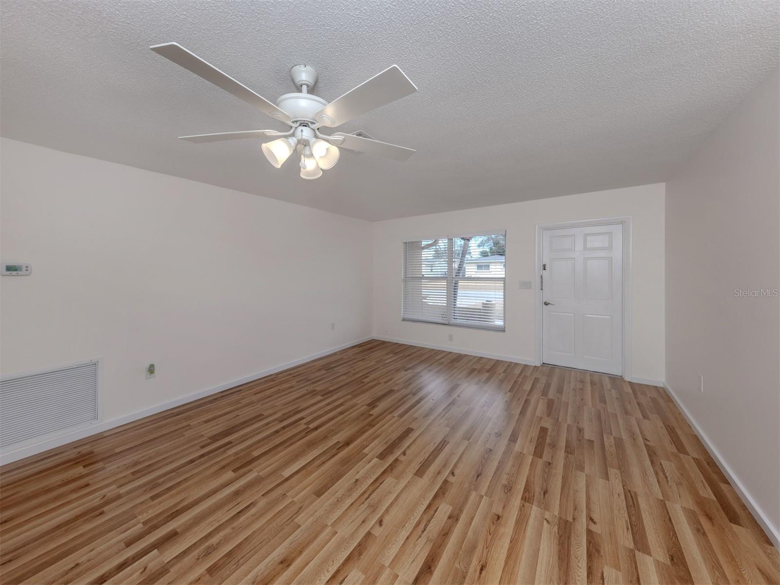 Image 27 of 64 For 1215 Mango Avenue