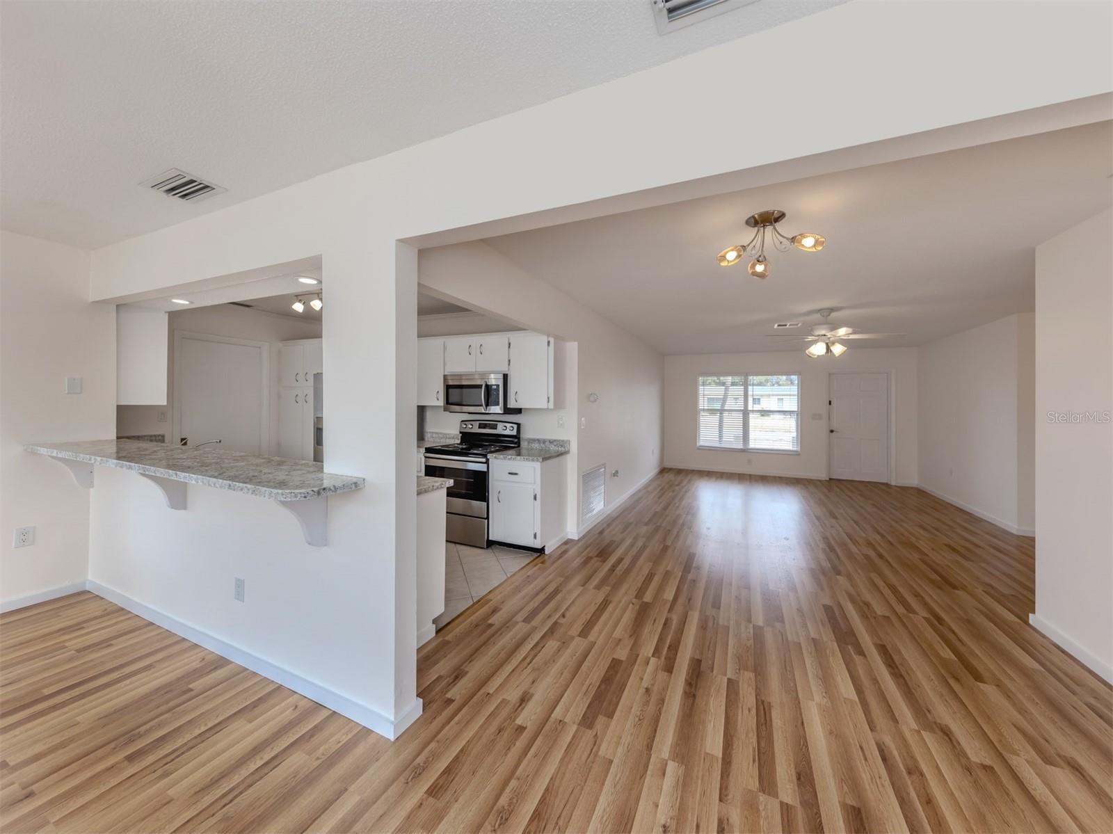 Image 28 of 64 For 1215 Mango Avenue