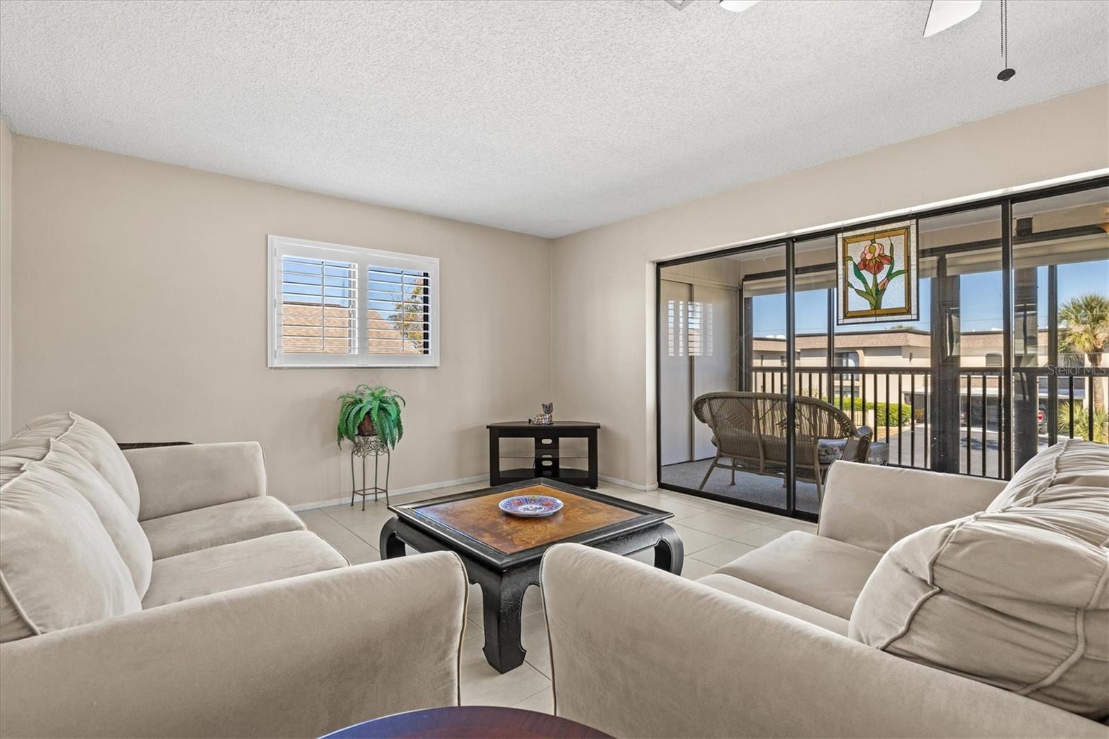 Image 23 of 75 For 1770 Lake Place 1770c