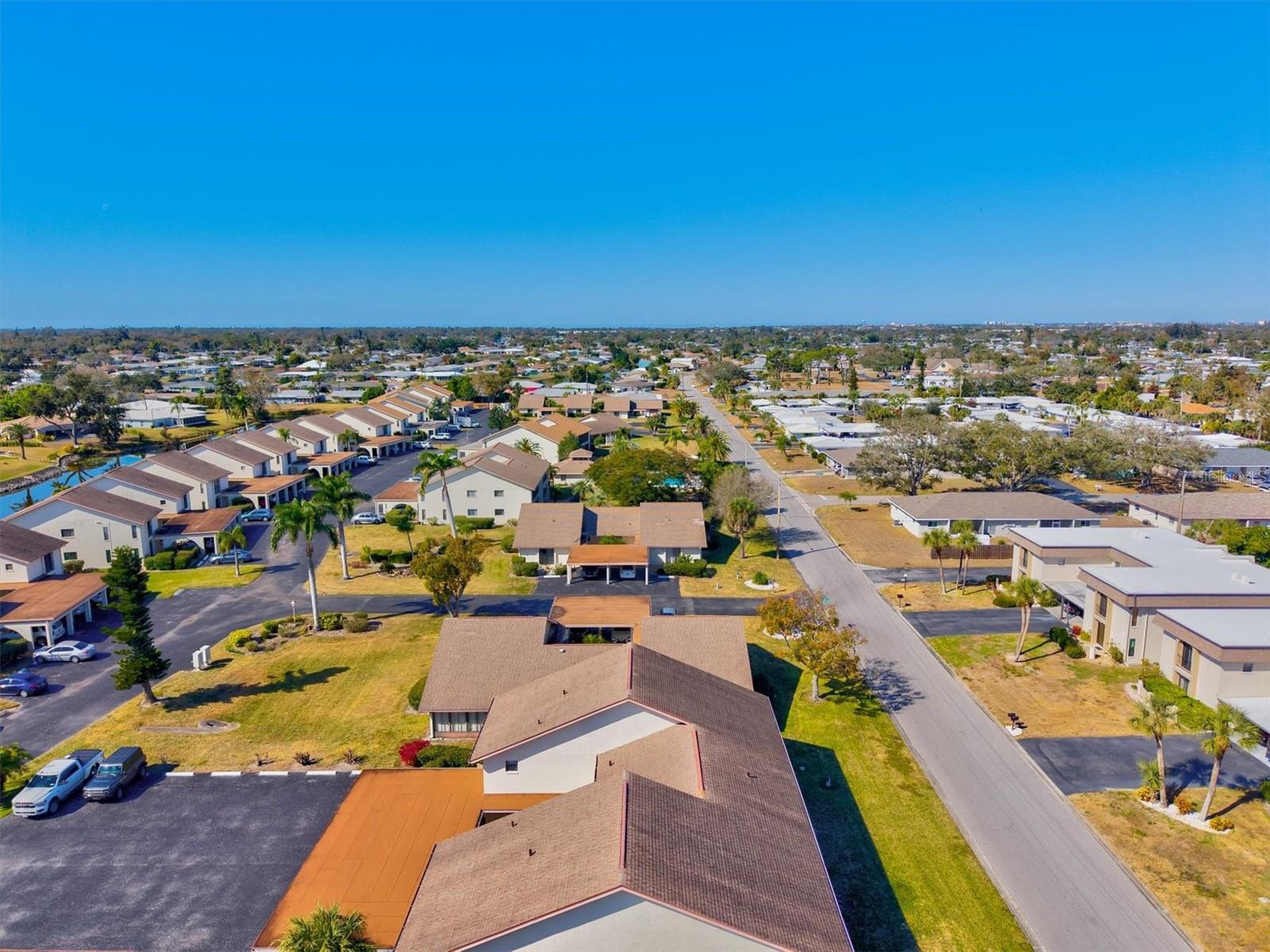 Image 48 of 75 For 1770 Lake Place 1770c