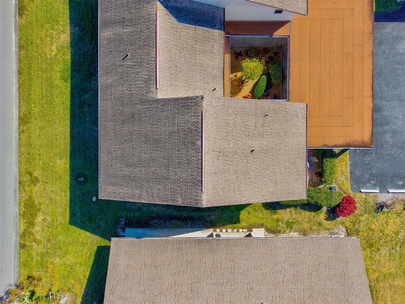 Image 51 of 75 For 1770 Lake Place 1770c