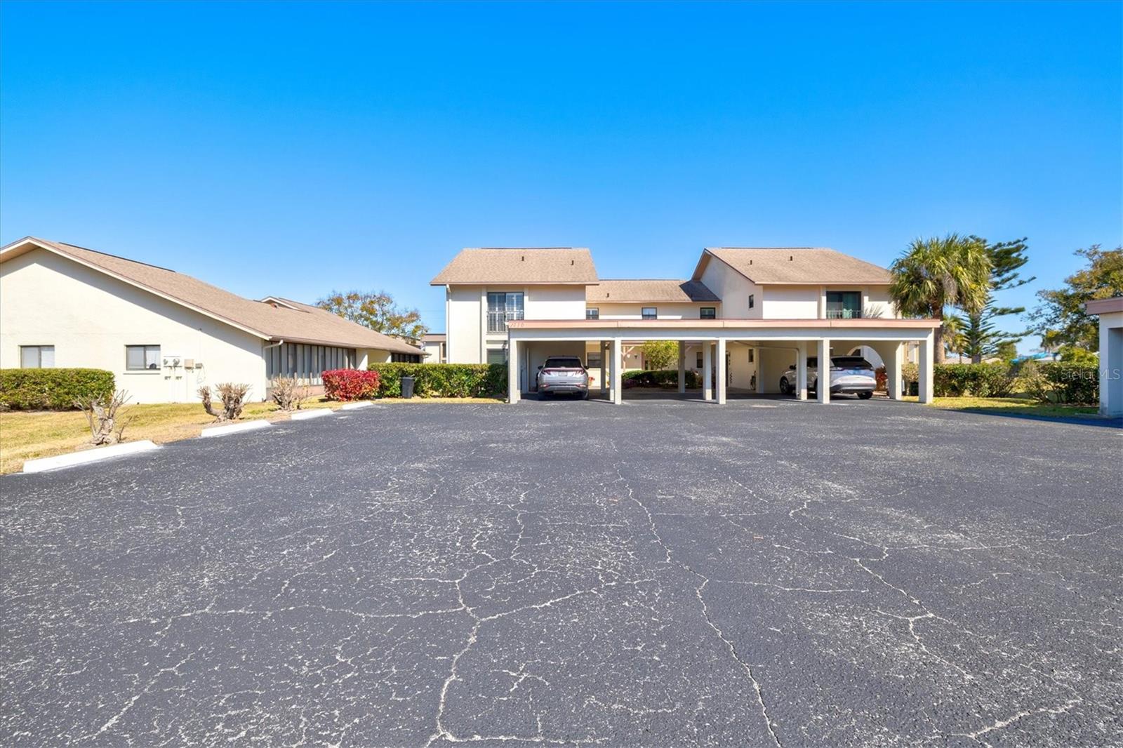 Image 53 of 75 For 1770 Lake Place 1770c