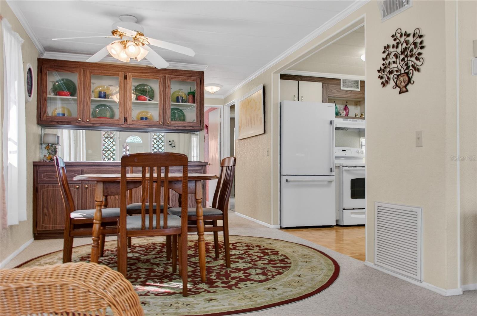 Image 14 of 35 For 703 Green Circle