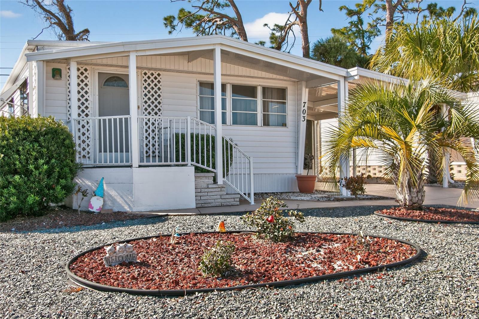 Image 2 of 35 For 703 Green Circle