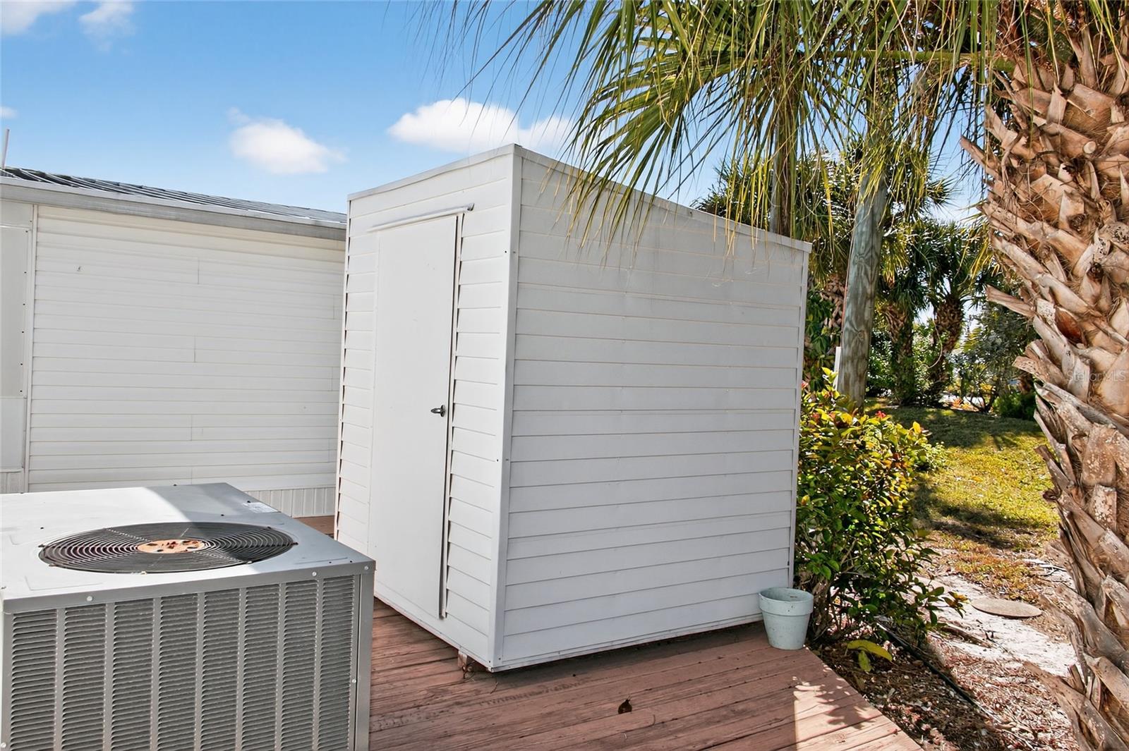 Image 31 of 35 For 703 Green Circle