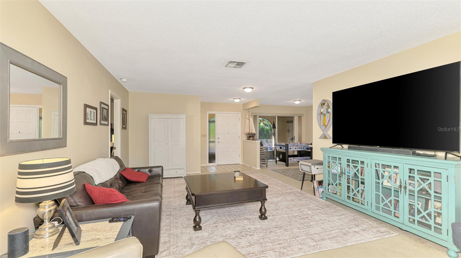 Image 11 of 39 For 510 Villa Park Drive 510