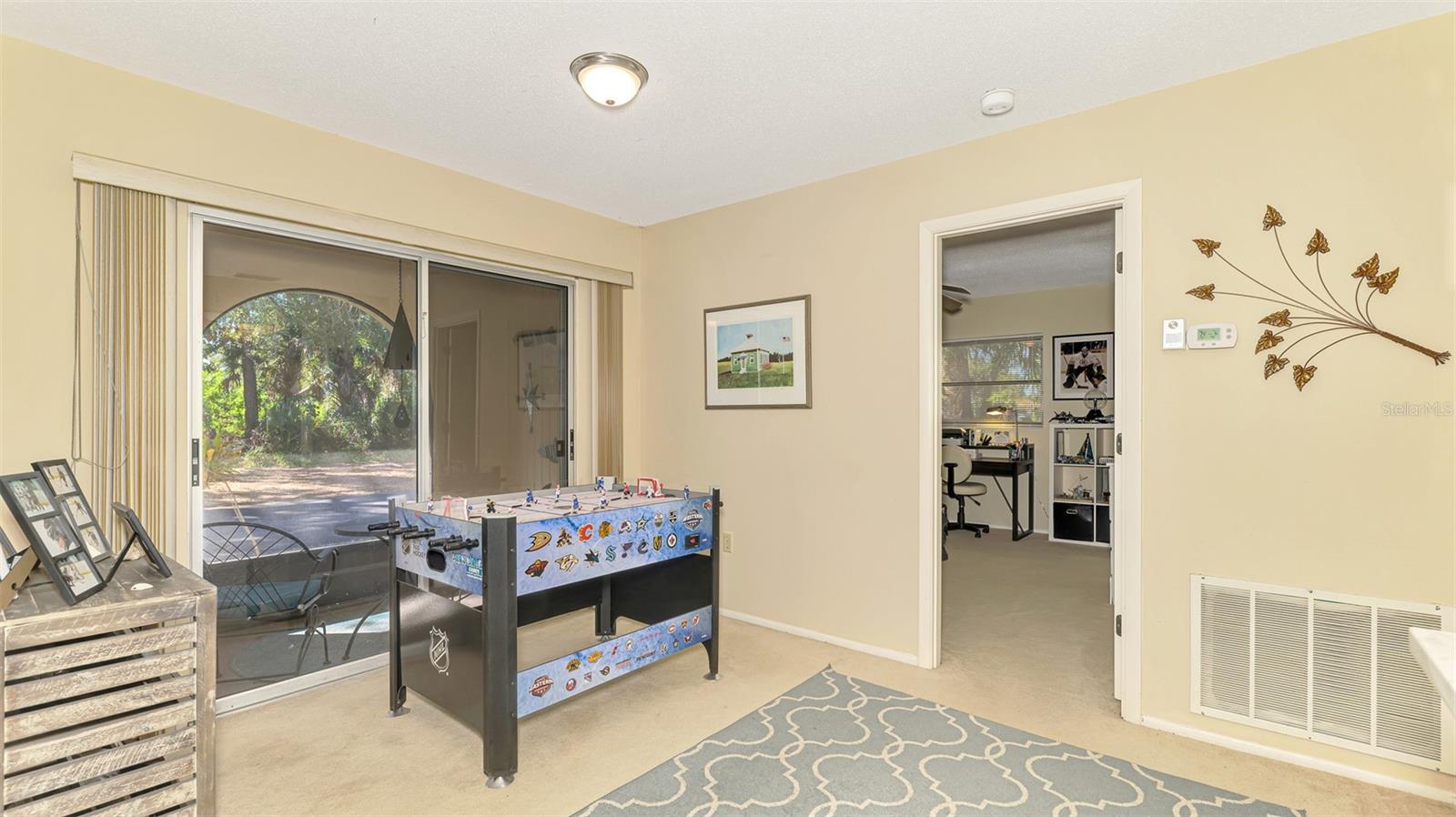 Image 12 of 39 For 510 Villa Park Drive 510