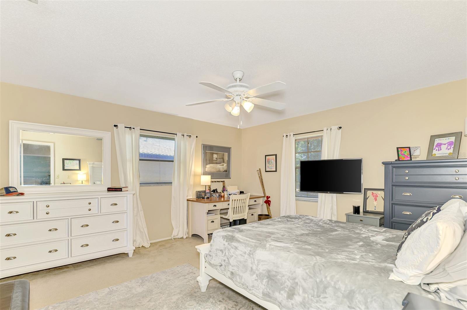 Image 24 of 39 For 510 Villa Park Drive 510