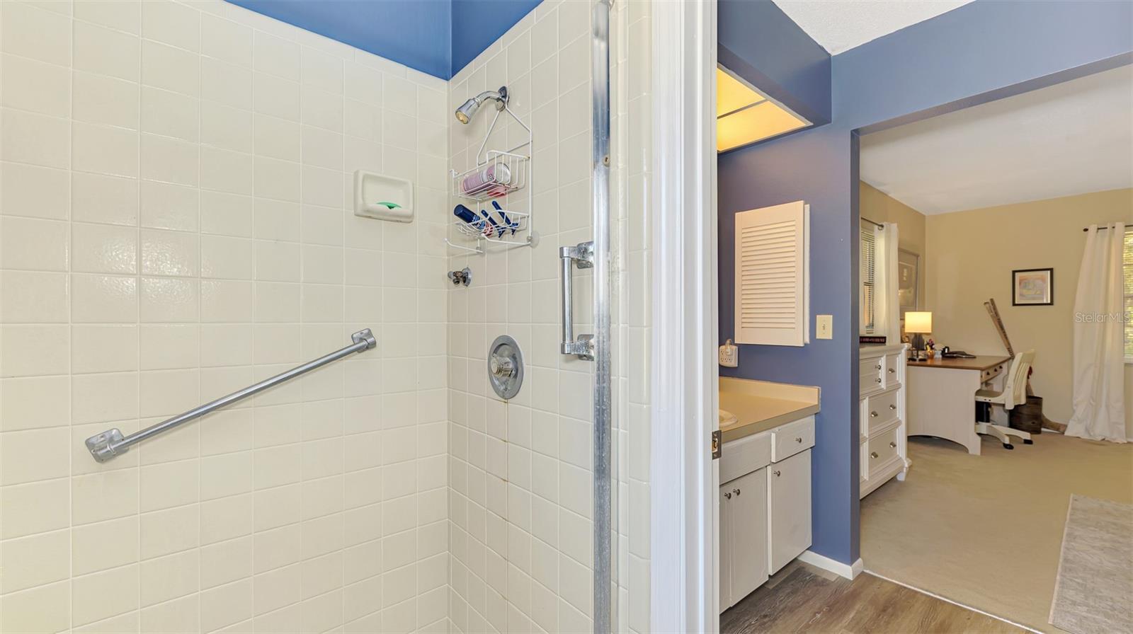 Image 29 of 39 For 510 Villa Park Drive 510