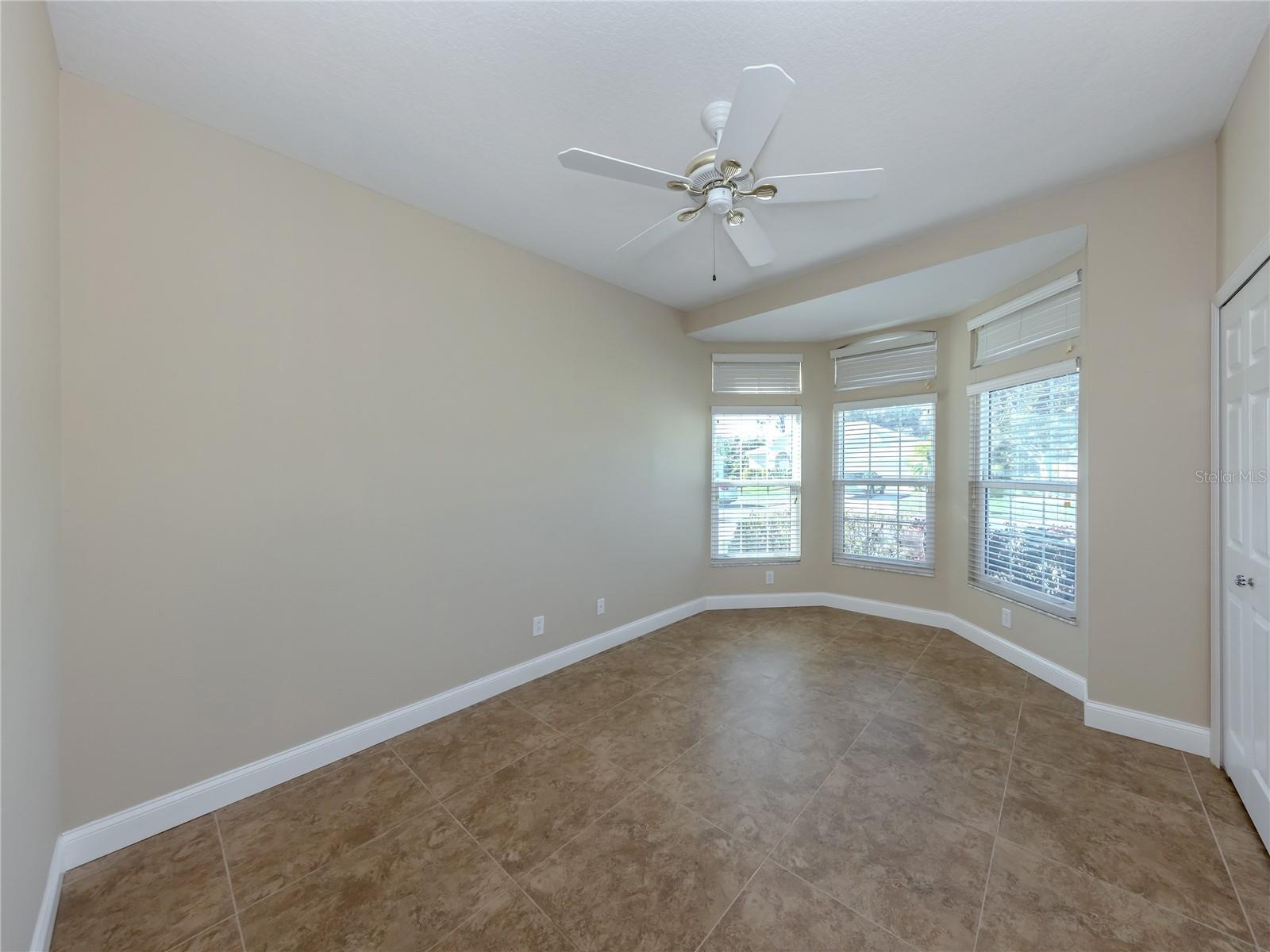 Image 23 of 60 For 4007 Landor Court