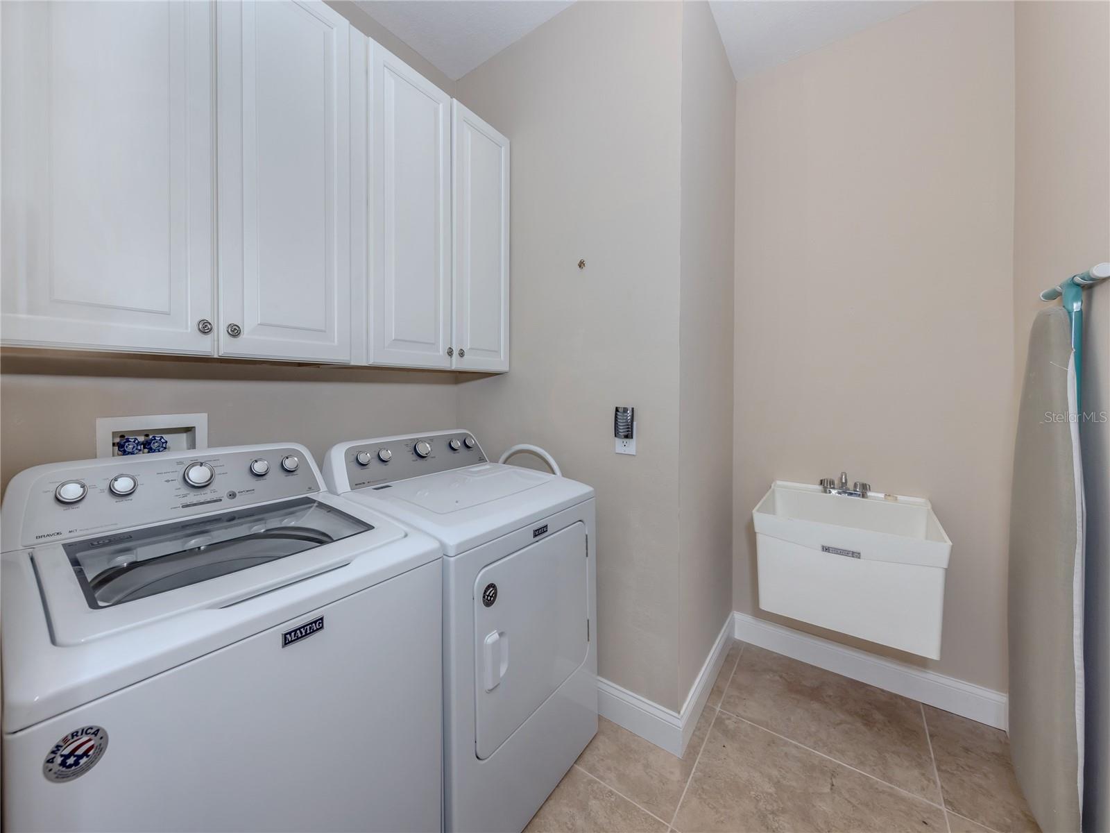 Image 25 of 60 For 4007 Landor Court