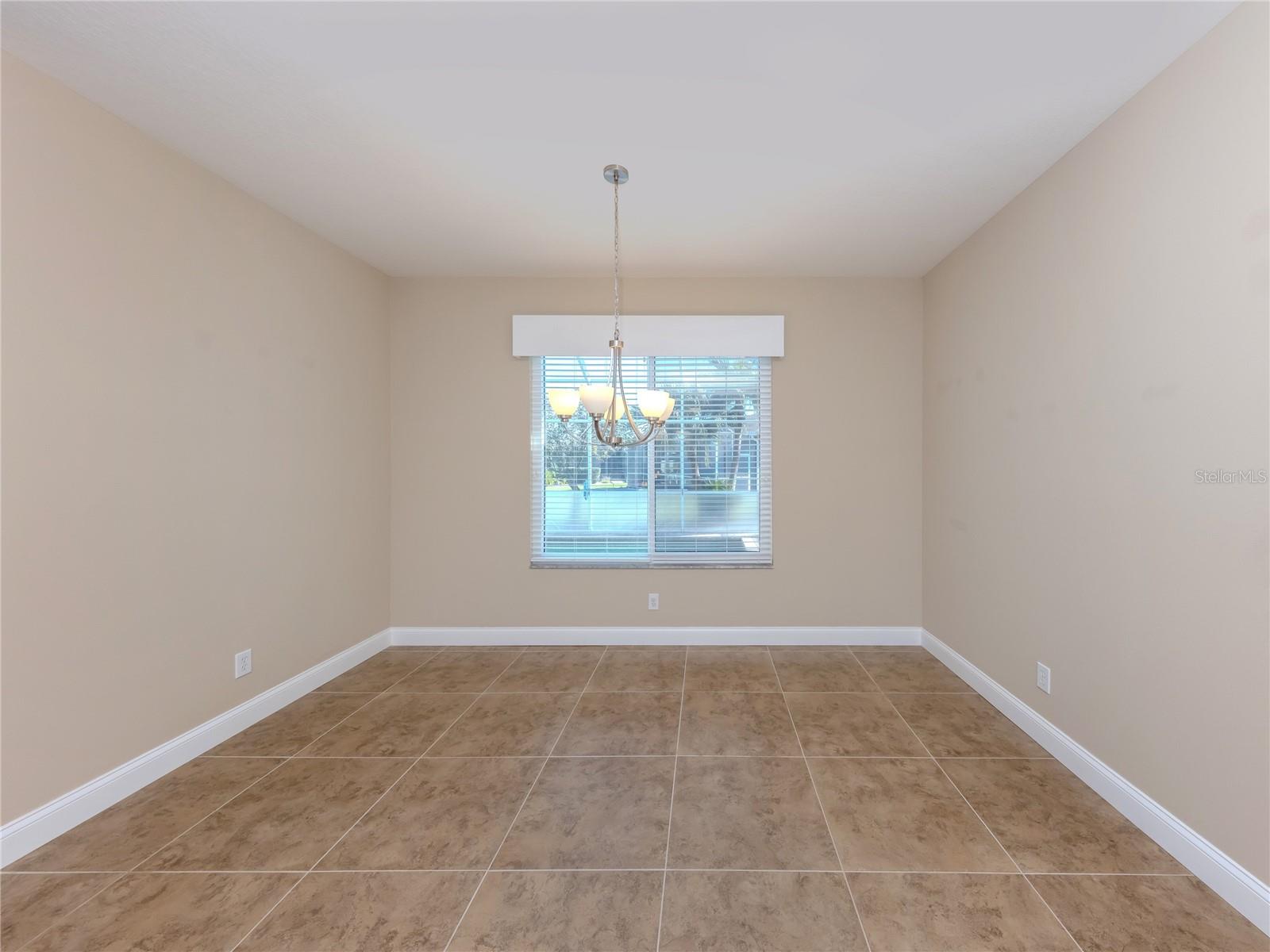 Image 6 of 60 For 4007 Landor Court